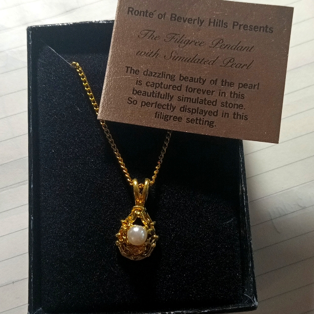 Ronte Of Beverly Hills Filigree Pendant